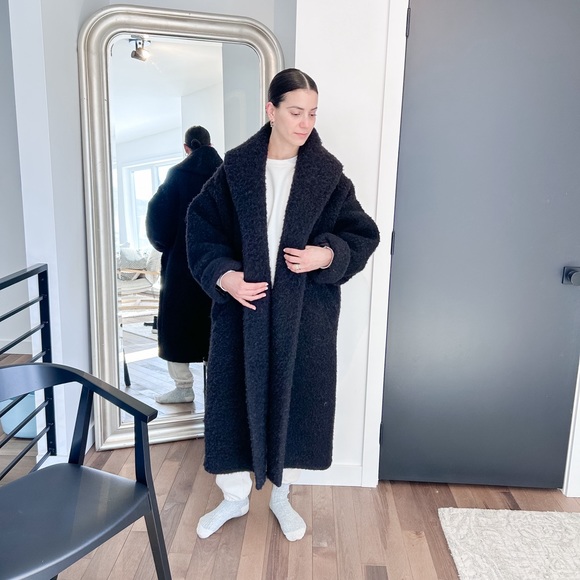 Babaton Oversized Wool Teddy Coat - Picture 3 of 14